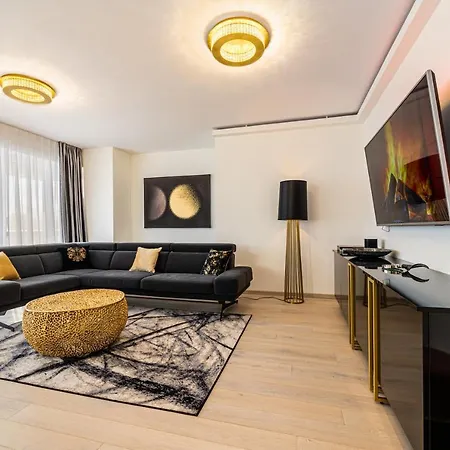 Mk Apartment *